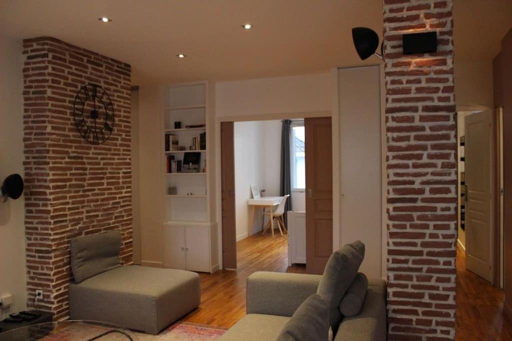 Le Jane : Centre Ville, Garage, Balcon Annecy Bagian luar foto
