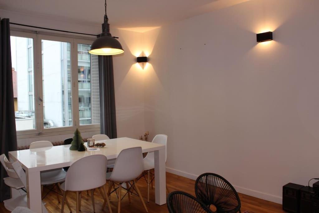 Le Jane : Centre Ville, Garage, Balcon Annecy Bagian luar foto